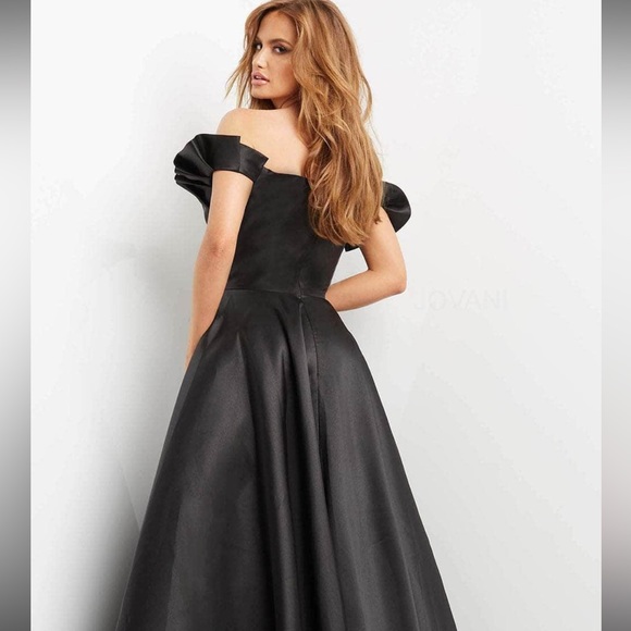 Jovani Black Evening Gown - Picture 3 of 7